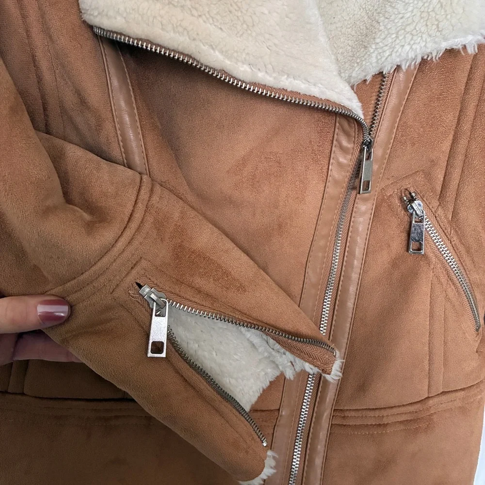 New Look Women's Brown Teddy Jacket with Cream Lining - Picture 3 of 6